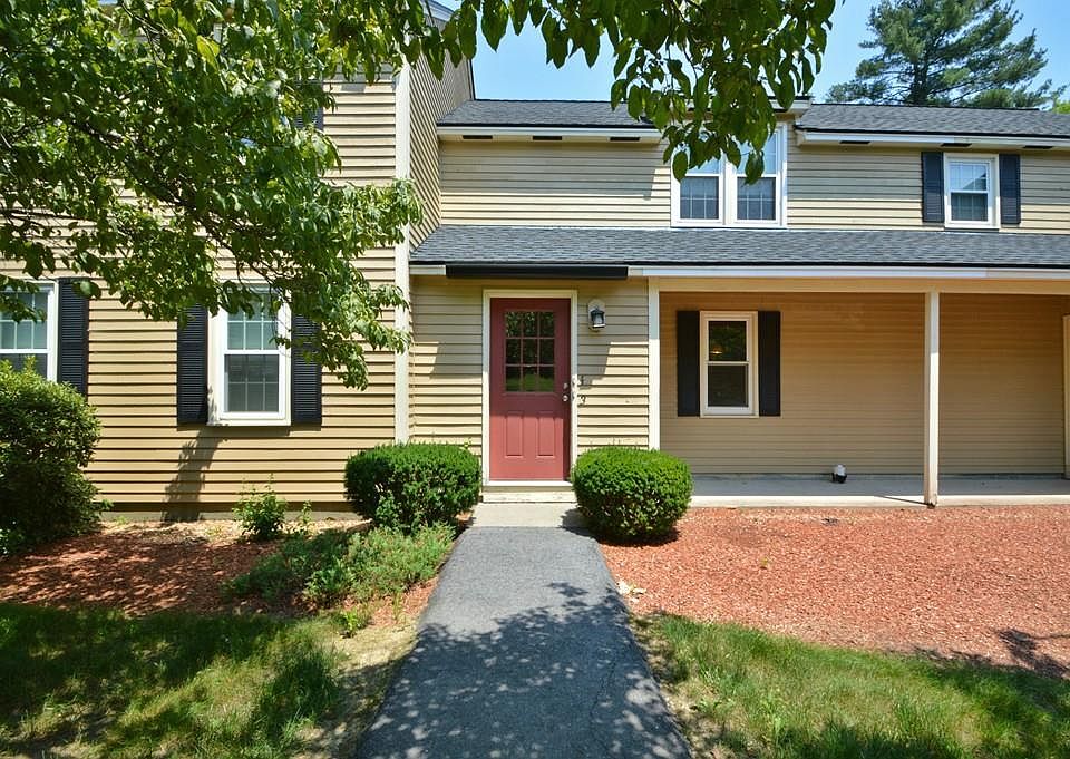 1st image of 31 Lantern Ln Unit 3