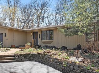 12 Pheasant Ln, North Oaks, MN 55127