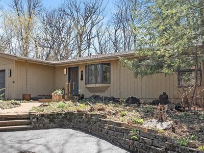 12 Pheasant Ln, North Oaks, MN, 55127