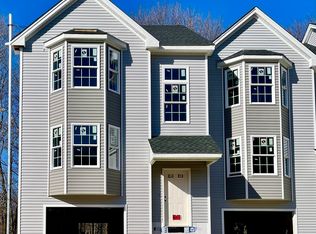 11 Summer Brook Way, Seymour, CT 06483