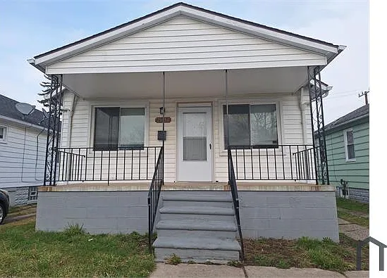 21834 Nevada Ave — Photo 1