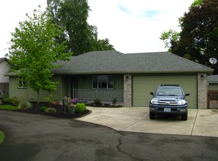 671 River Loop 1, Eugene, OR 97404