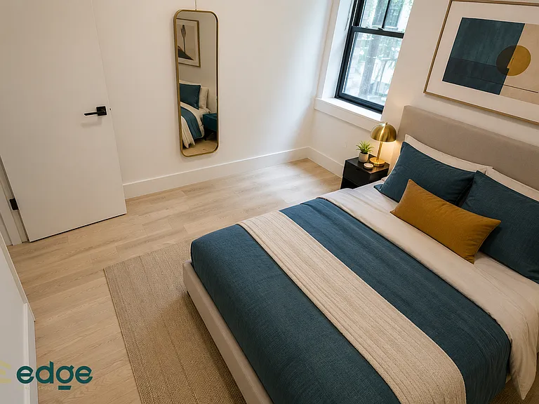 35 Rogers Ave #1B — Photo 2