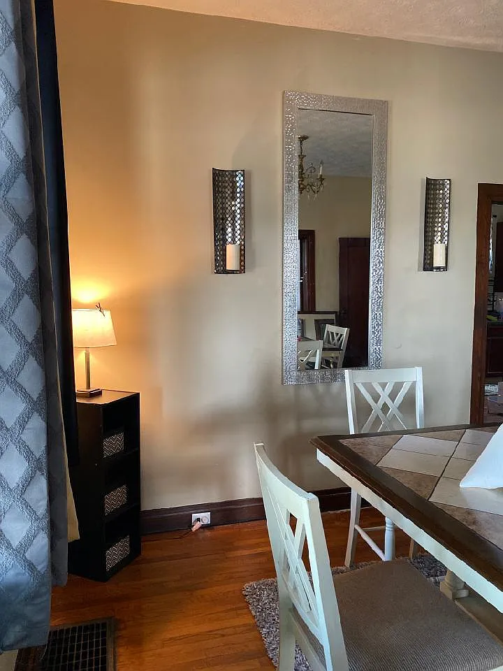 4 bed, 3120 sqft, $1,100 — Photo 4