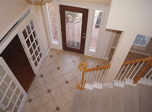 3rd image of 1309 Penny Ln