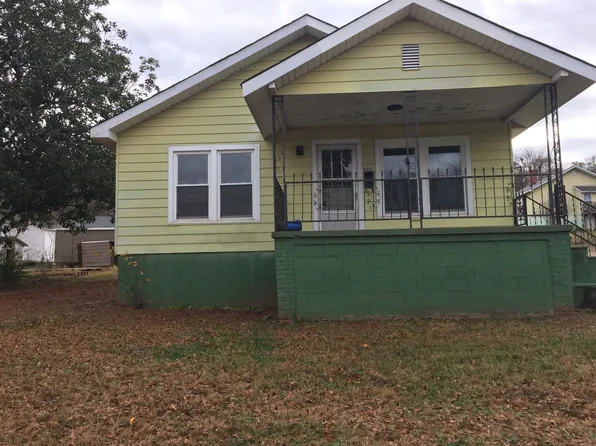 622 Railroad St, Pickens, SC 29671