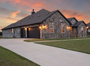 123 Cedar Elm Ln, Nevada, TX 75173