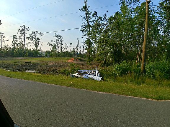 3rd image of 4827 Flynt Dr