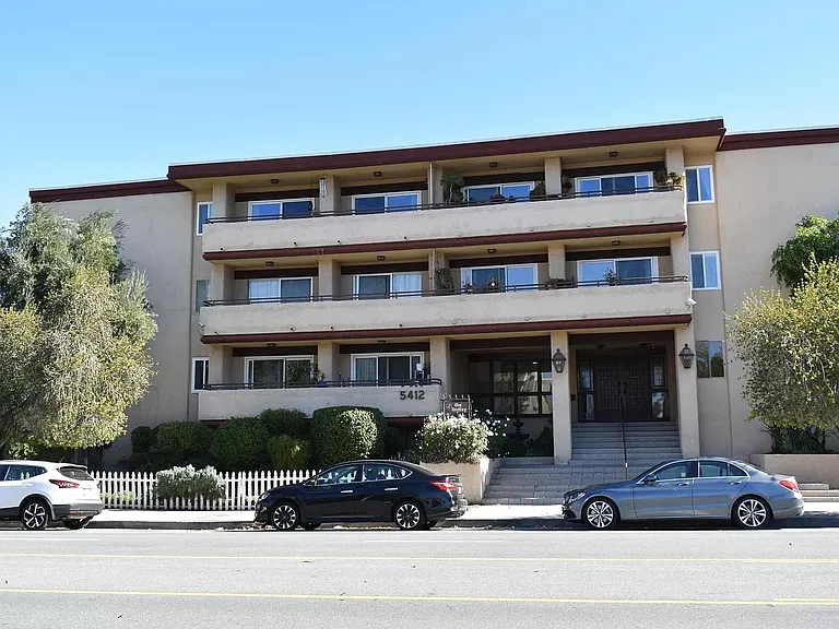 5412 Lindley Ave #103 — Photo 15