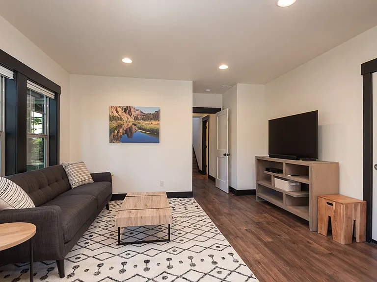 2340 NW Bens Ct — Photo 16