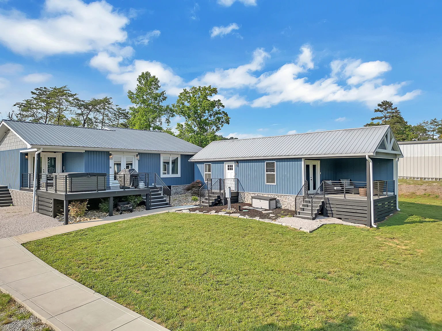 4 bed, 2400 sqft, $2,750 — Photo 1