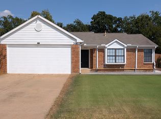 304 Mack Dr, Denton, TX 76209