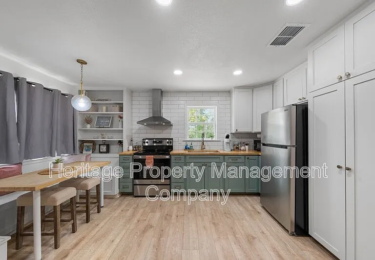 908 Liberty Ave — Photo 9