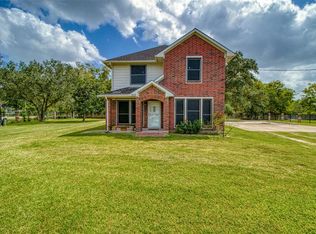5510 Greenhill Rd, Brookside Village, TX 77581