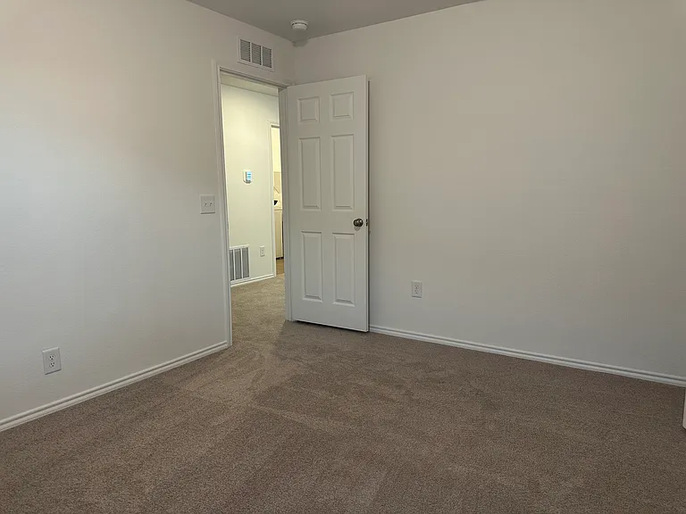 4164 Nullah St — Photo 12