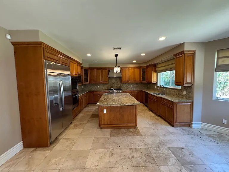 4960 Chimineas Ave — Photo 5