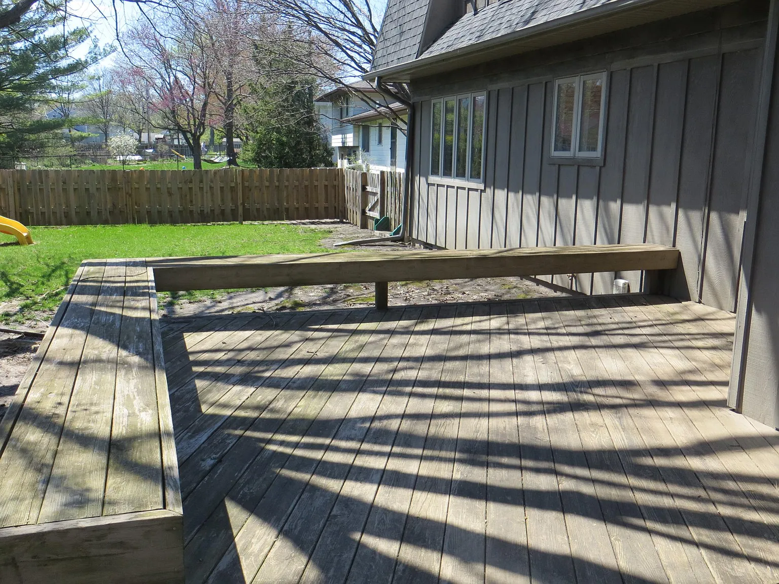 825 Ashland St — Photo 2