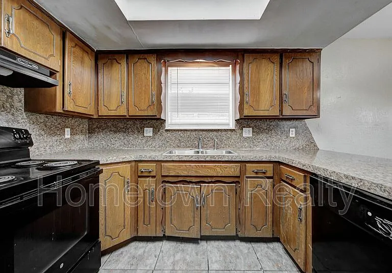 7301 Edenborough Dr — Photo 19