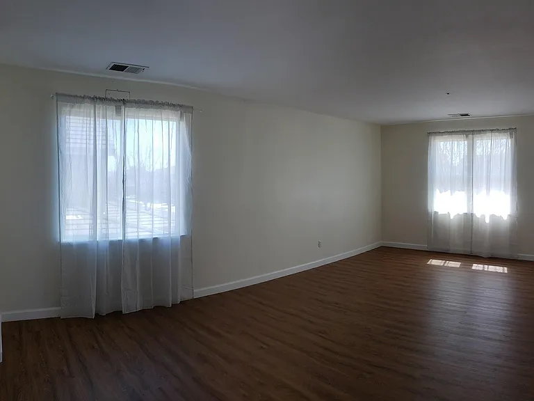 147 Trent Pl — Photo 16