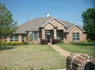 298 Creekwood Dr, Sunnyvale, TX 75182