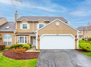 435 Ascot Ln, Streamwood, IL