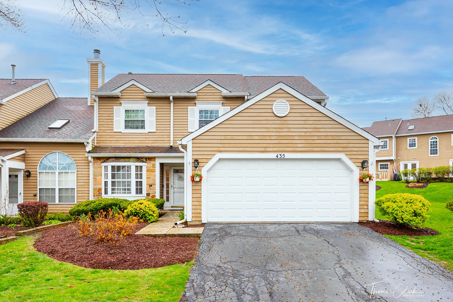 435 Ascot Ln photo 1