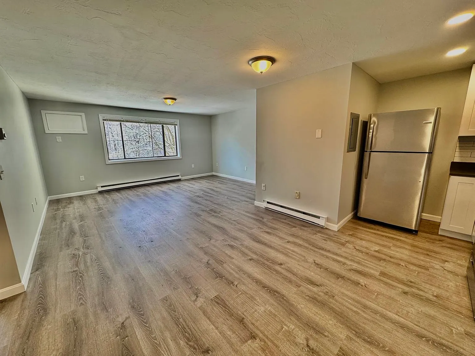 437 Sunderland Road - G — Photo 4