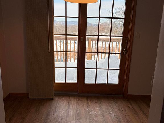 5th image of 609 Main St #B