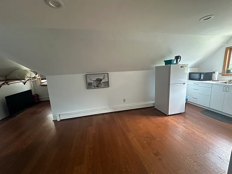 297 Bacon St #3 — Photo 11