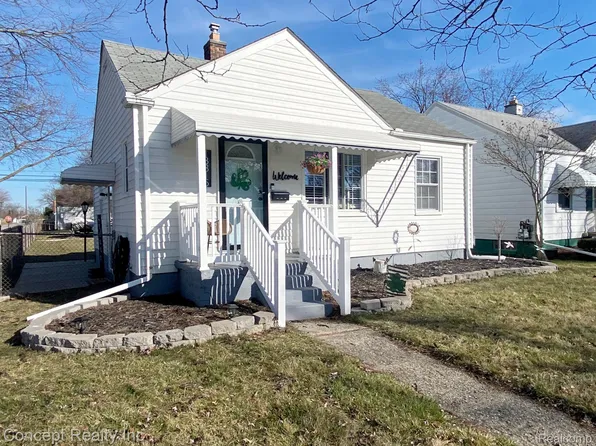 13315 Poplar St, Southgate, MI 48195