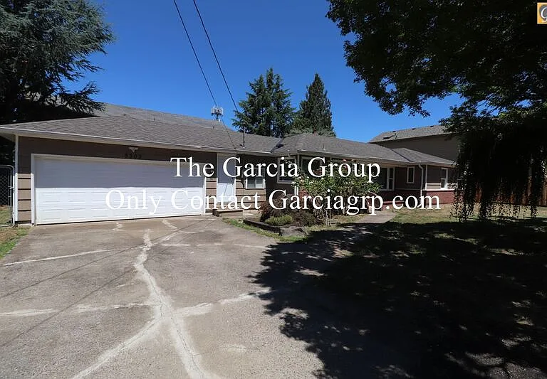 9303 SE Francis St — Photo 1
