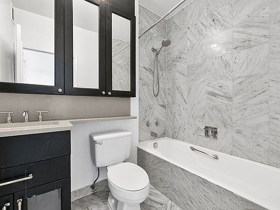 5th image of 380 Rector Pl APT 4L