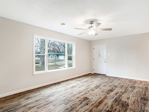 5th image of 6904 Frostview Ln