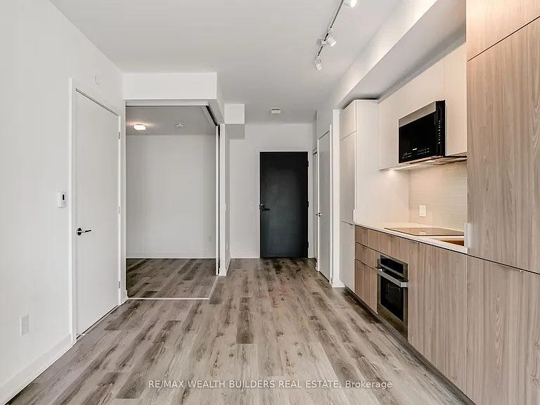 28 Eastern Ave #323 — Photo 7