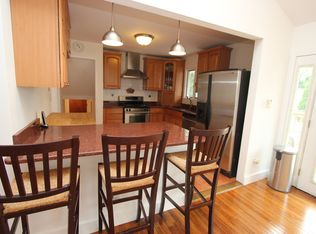 34 Taras Dr, Fords, NJ 08863