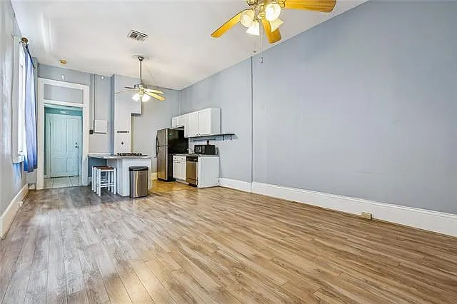 732 Pleasant St — Photo 5