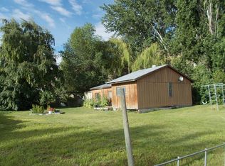 12 Warnock Rd, Oroville, WA 98844