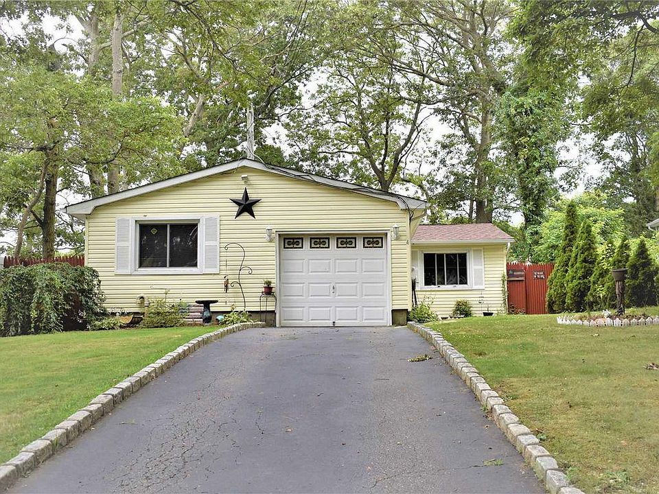 1st image of 4 John Dr