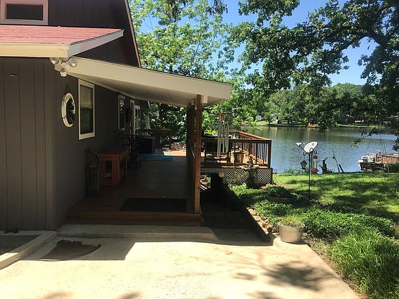4th image of 465 Naples Dr