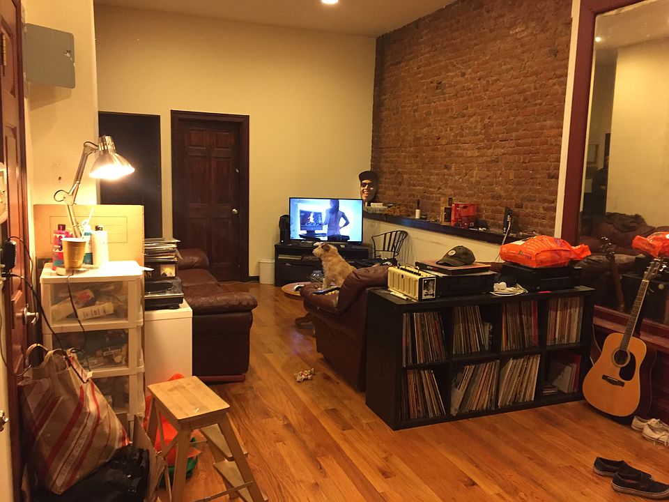 PARLOR - LIVING ROOM