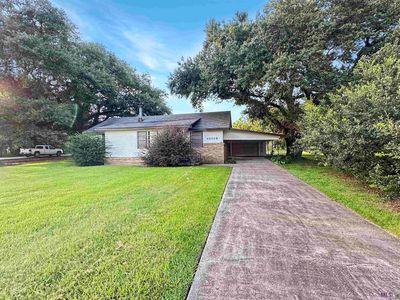40008 State Highway 621 Hwy, Gonzales, LA, 70737