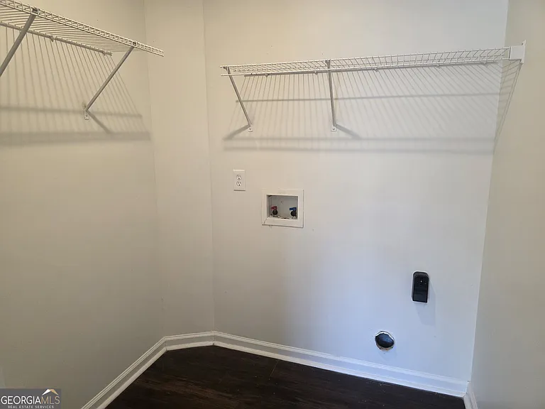 434 Roberts Way — Photo 10