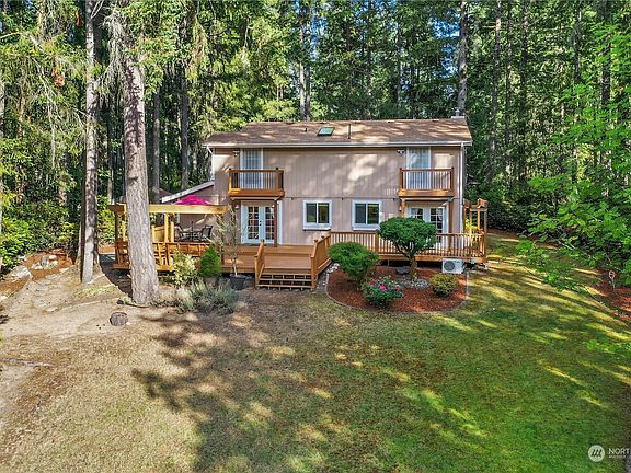 3rd image of 10412 64th Avenue NW
