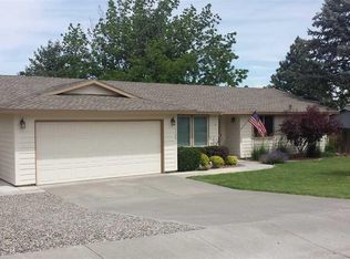 1134 W 15th Pl, Kennewick, WA 99337