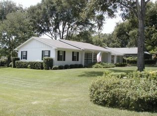 1208 W Crooked Lake Pl, Eustis, FL 32726