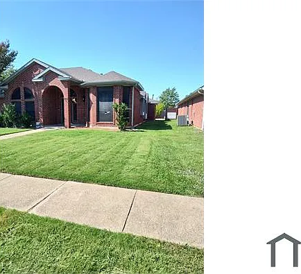 4 bed, 2464 sqft, $2,850 — Photo 2
