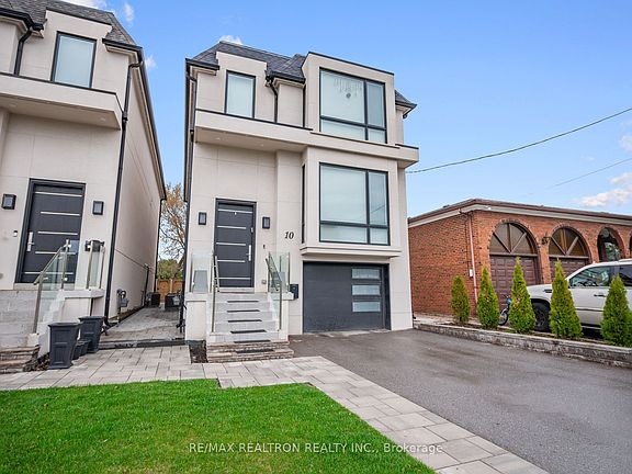 3rd image of 10 Katherine Rd