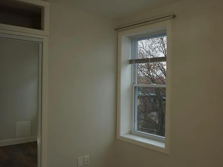 1520 Hollins St #3 — Photo 69