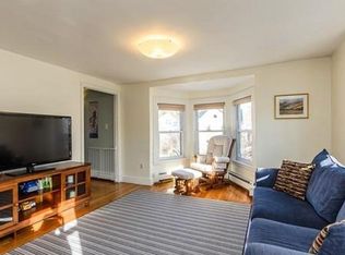 17 Green St #201, Jamaica Plain, MA 02130