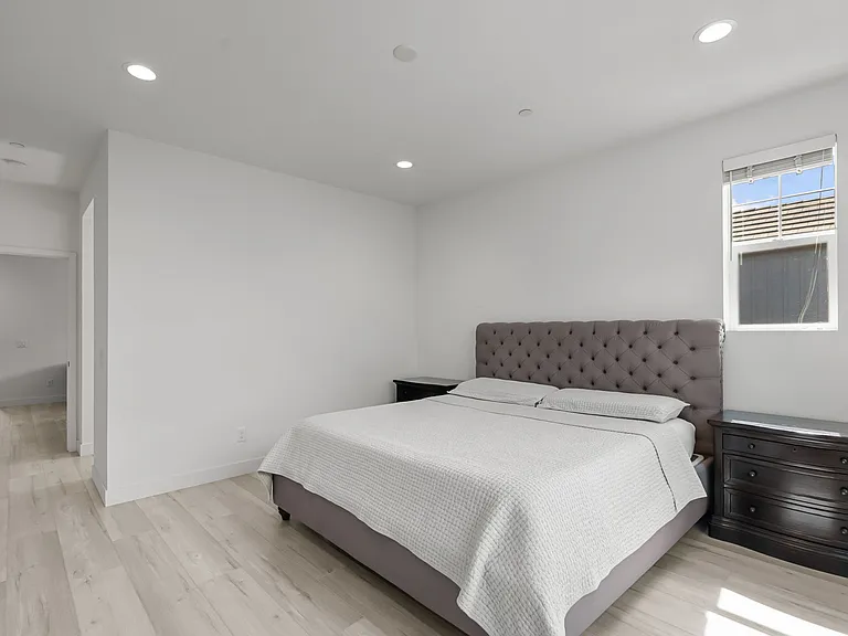 122 Red Brick Dr #6 — Photo 32